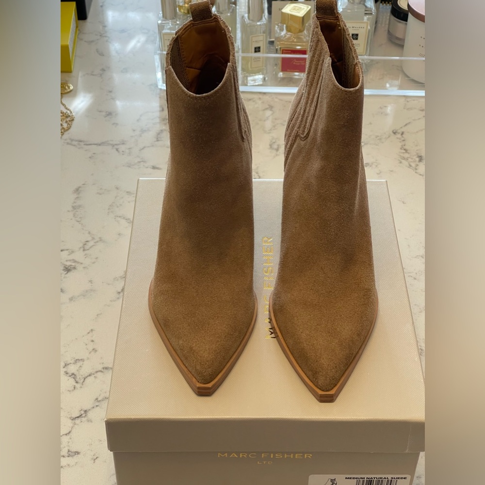 Marc Fisher Oshay size 7